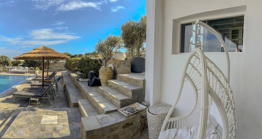 Luxury Stay at Manu Mykonos • Beachside 6 BR Villa gallery image 3
