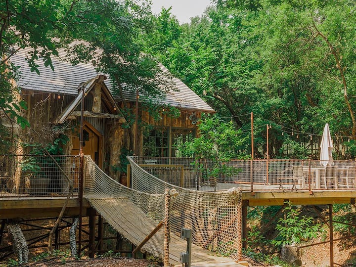 treehouse safari texas