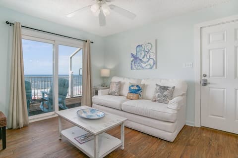 Fall Special AMazing View! BeachFront Heated Pool