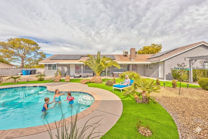 777Rentals – 7BR/5BA – Serenity 1 Estate