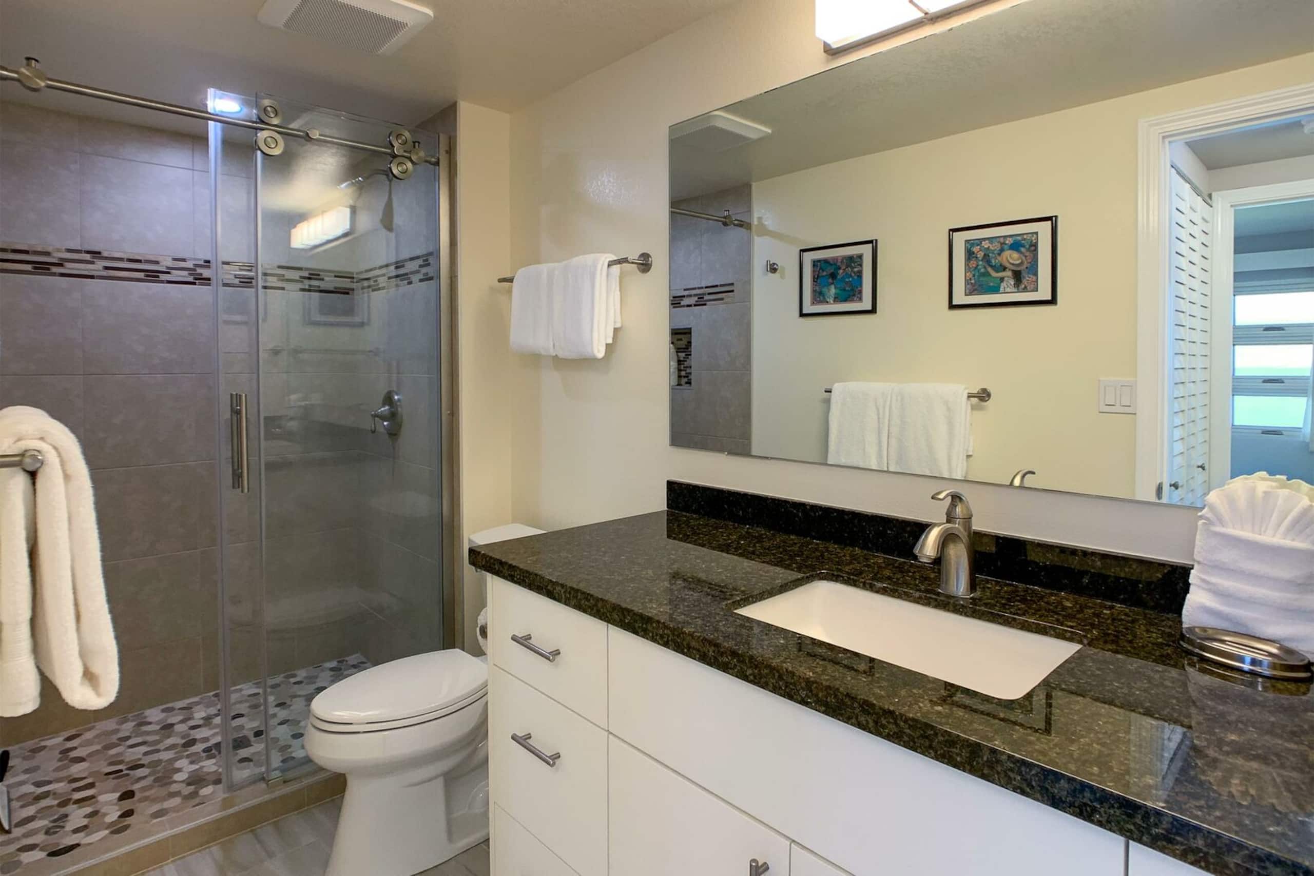 Condo in Kihei · ★4.89 · 1 bedroom · 2 beds · 1 bath - Image 27