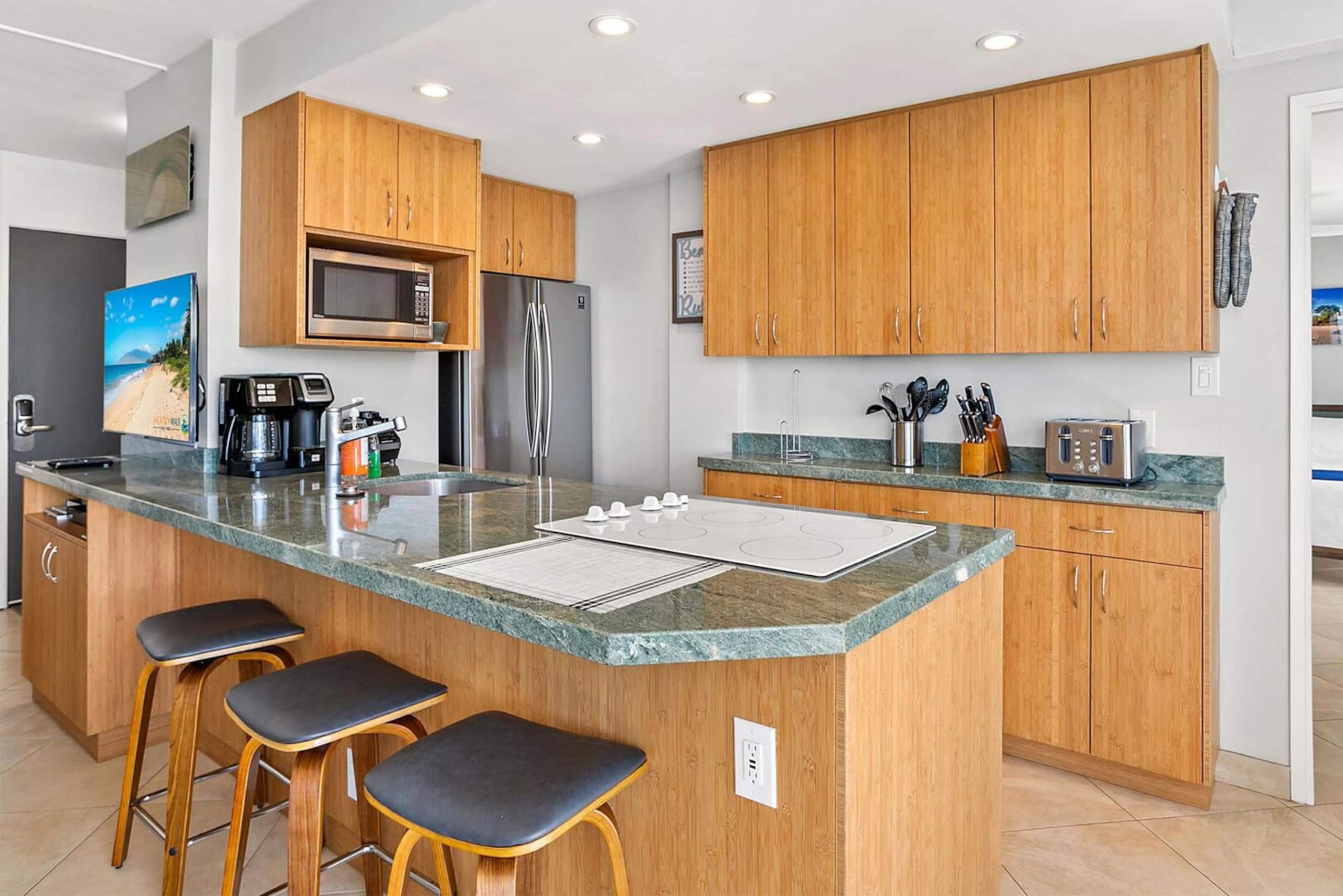 Condo in Kihei · ★4.95 · 2 bedrooms · 4 beds · 2 baths - Image 3
