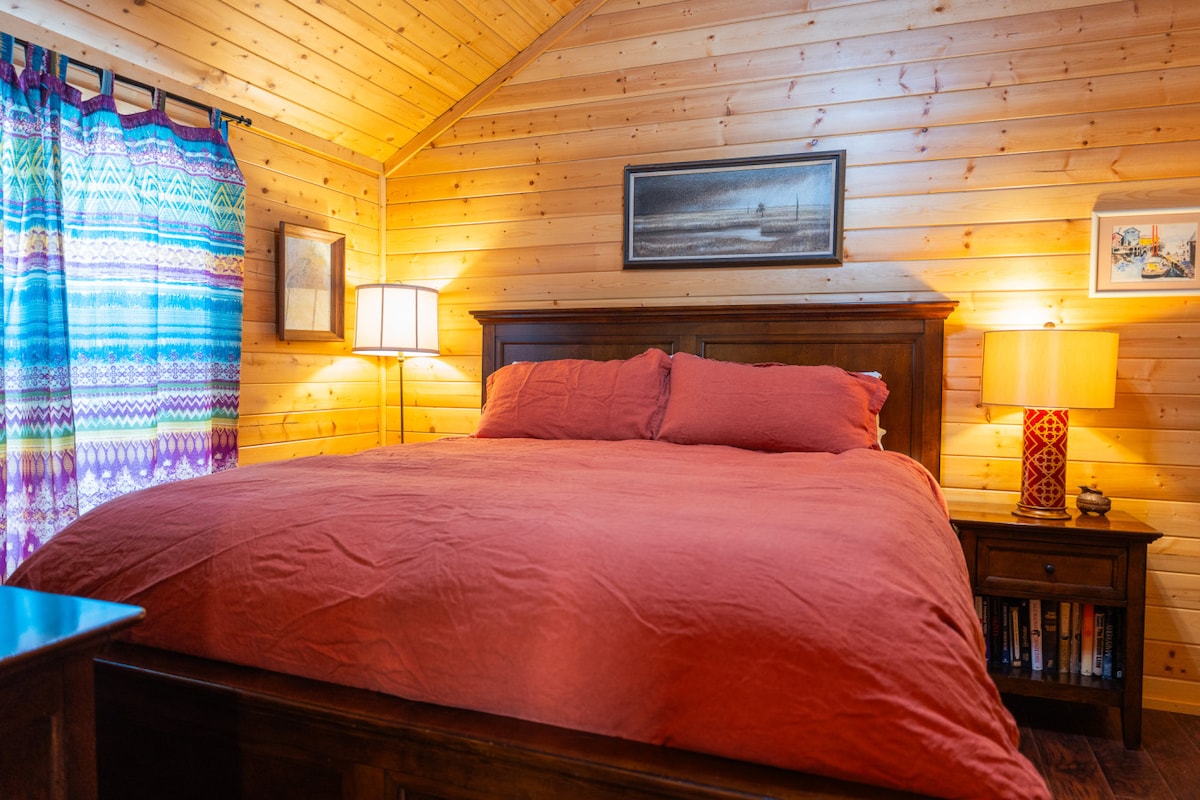 Cozy Cabin 2 at Widows Peak • Terlingua, Big Bend - Cabins for