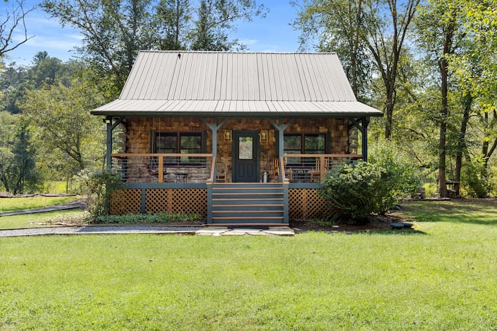 My Mountain Cabin Rentals of North Georgia managed Airbnb listing 3