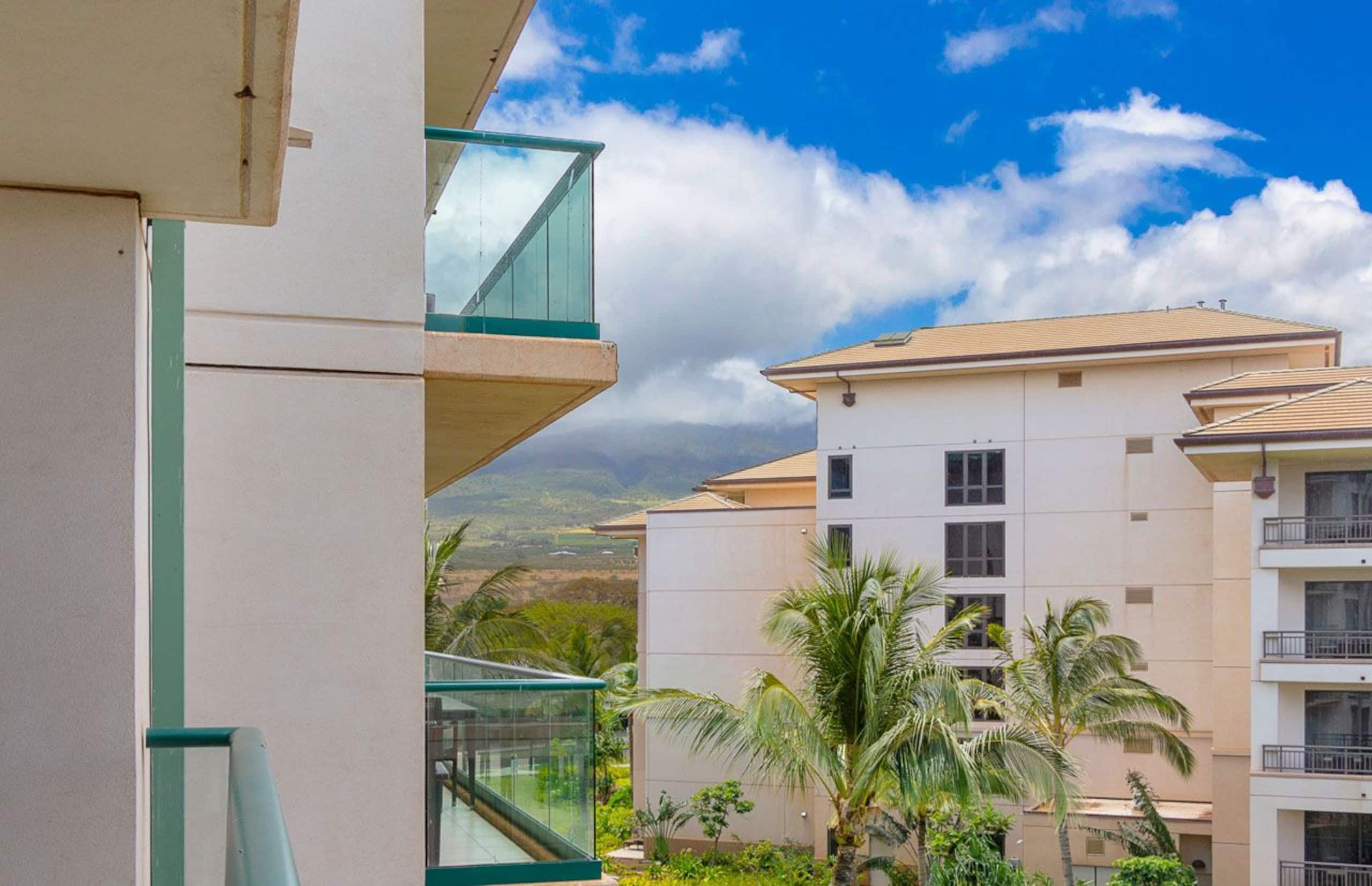 Condo in Lahaina · ★4.88 · 1 bedroom · 2 beds · 1 bath - Image 5