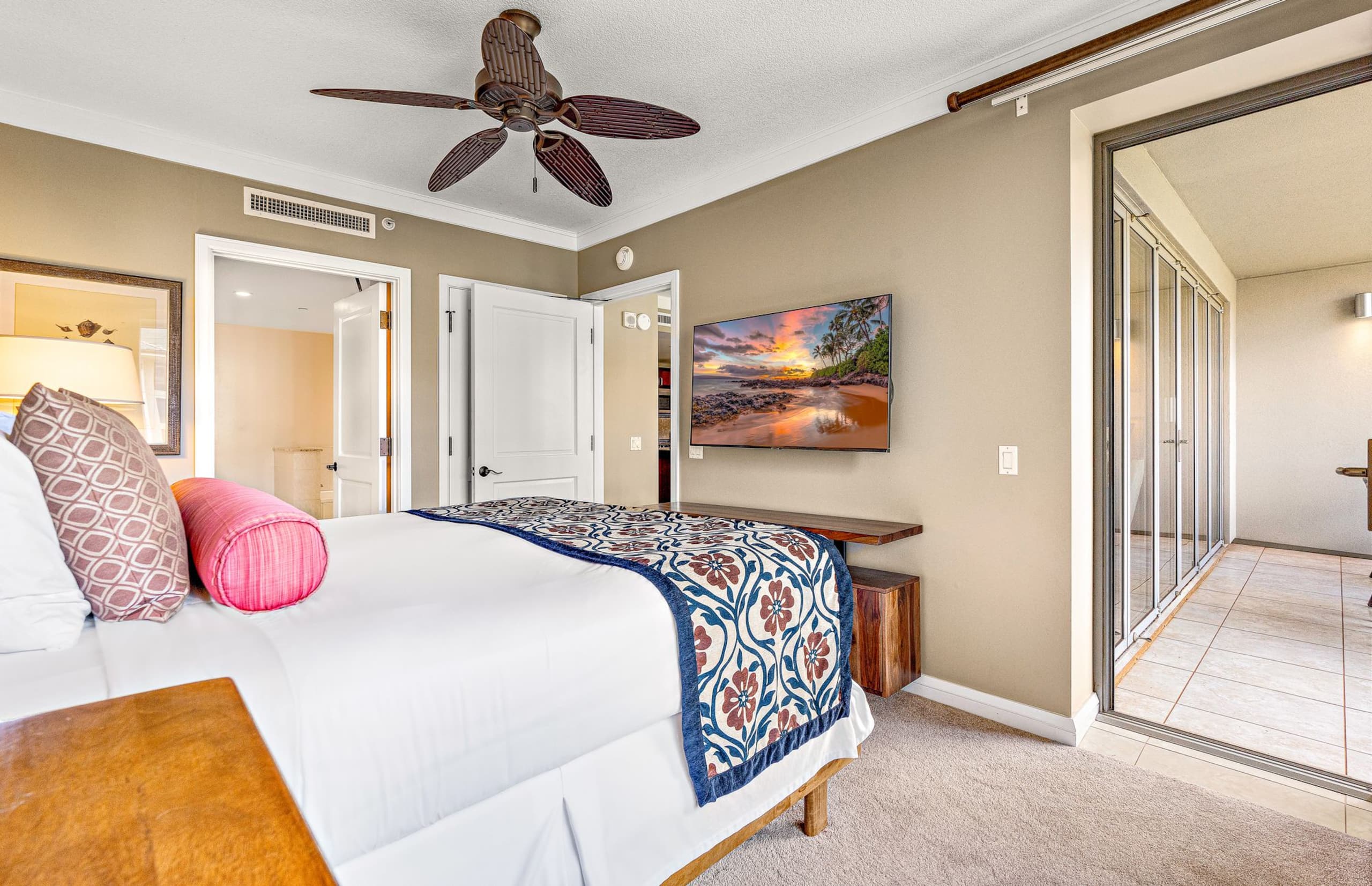 Condo in Lahaina · ★4.88 · 1 bedroom · 2 beds · 1 bath - Image 20