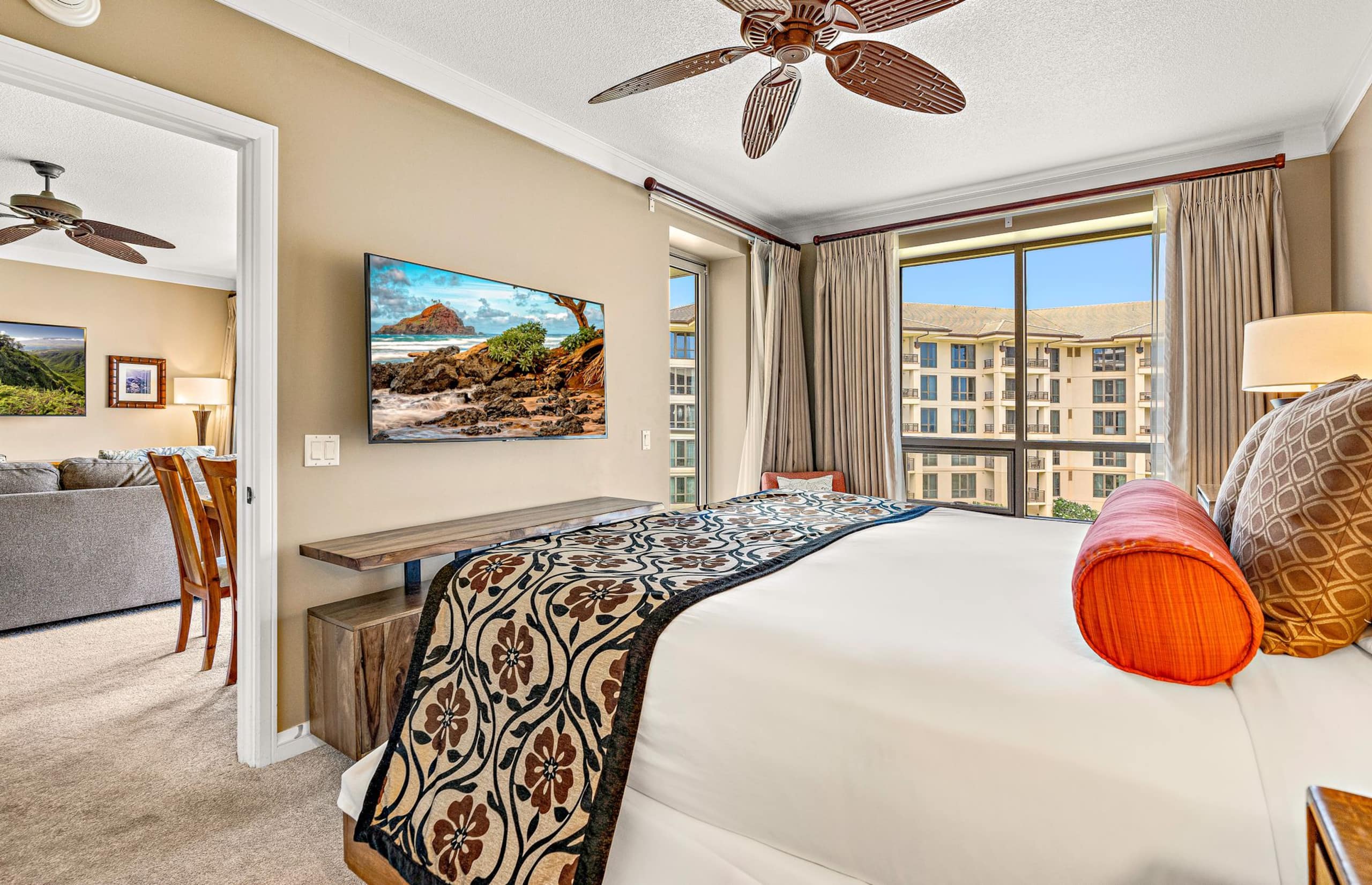 Condo in Lahaina · ★4.88 · 1 bedroom · 2 beds · 1 bath - Image 19