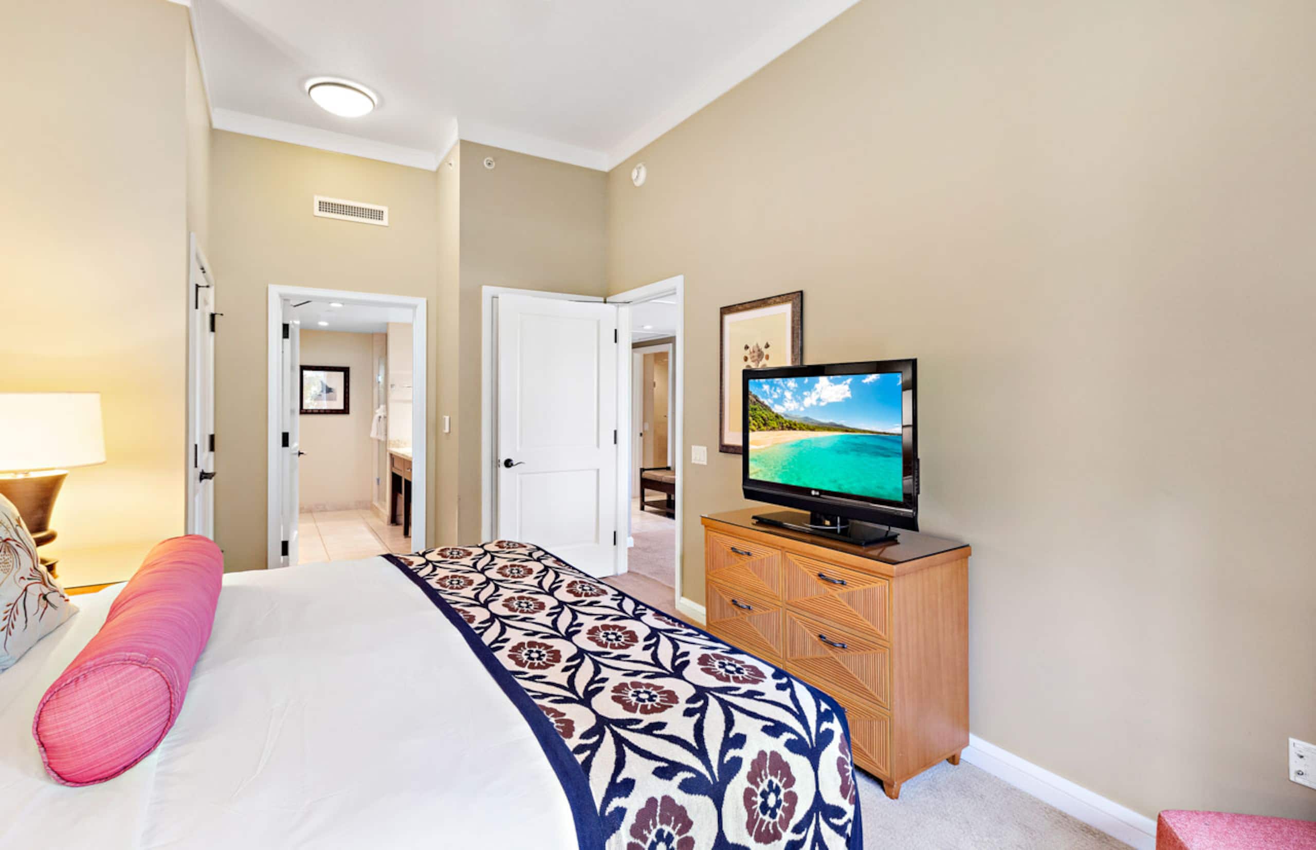 Condo in Lahaina · ★5.0 · 2 bedrooms · 3 beds · 2 baths - Image 18