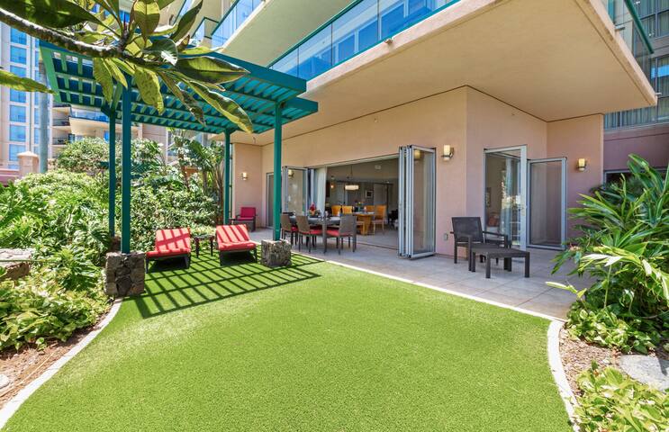 Maui Resort Rentals: Honua Kai Hokulani 109 gallery image 5