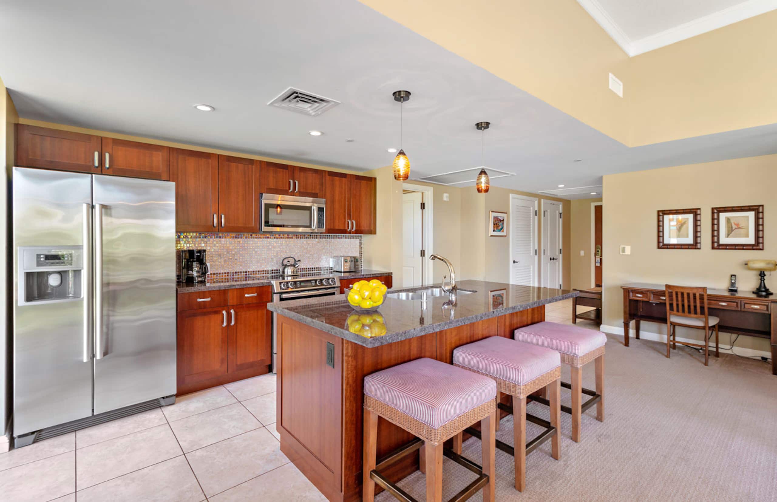 Condo in Lahaina · ★5.0 · 2 bedrooms · 3 beds · 2 baths - Image 9