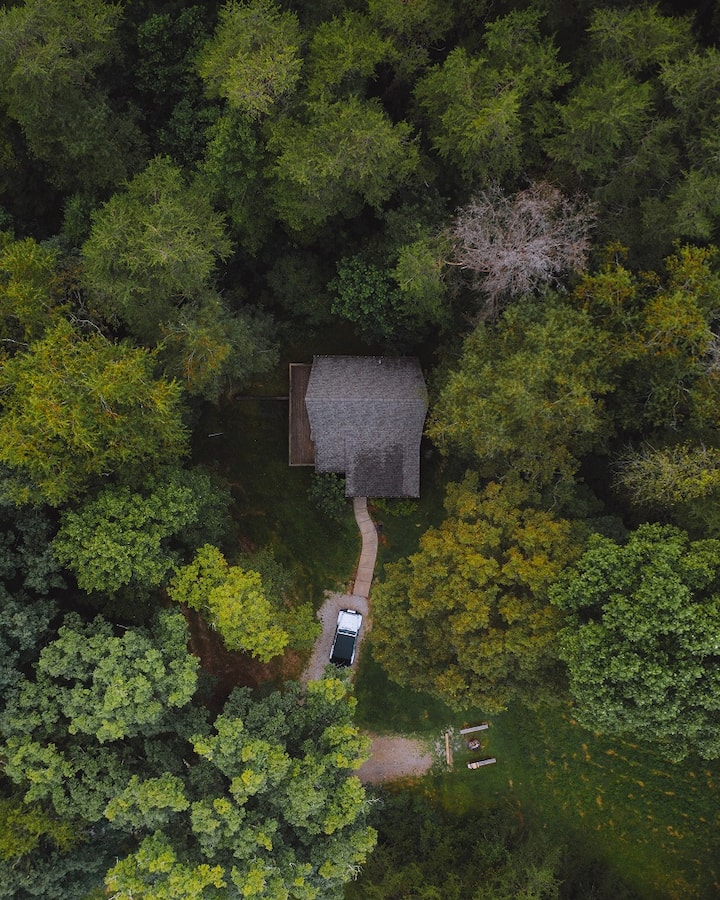 Private Hocking Hills Cabin W/ Hot Tub, Deck, Loft - Hocking Hills State Park, OH