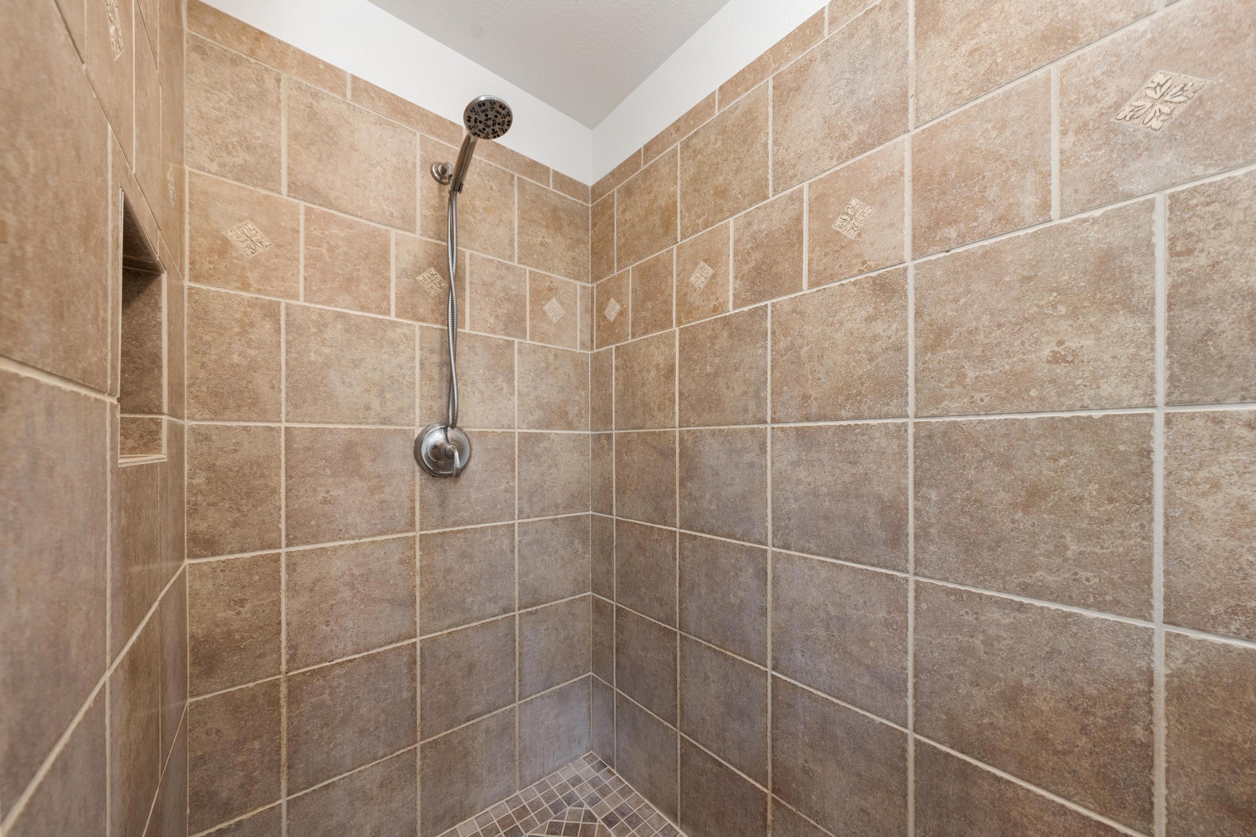 Townhouse in Waimea · ★4.75 · 2 bedrooms · 2 beds · 2.5 baths - Image 15