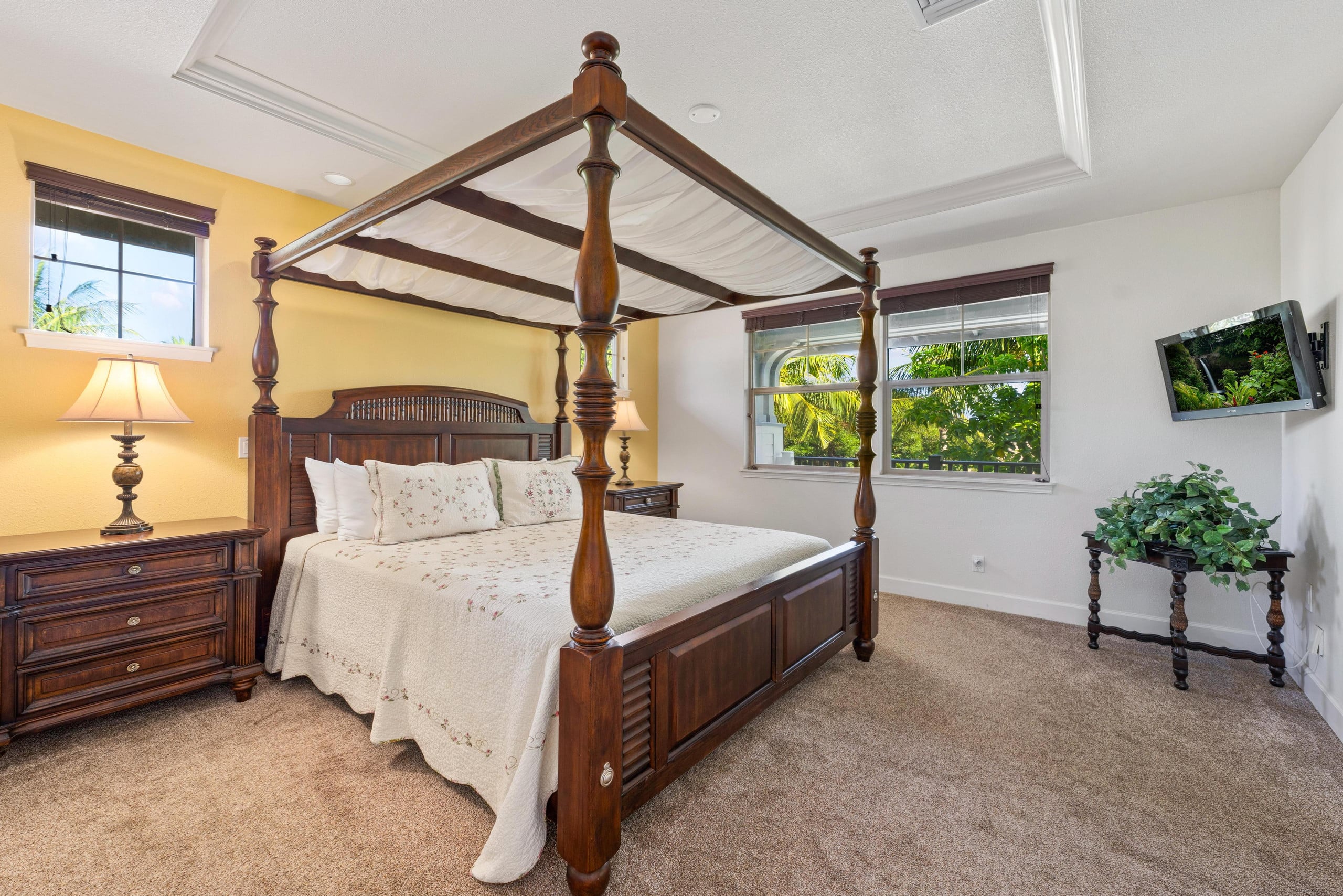 Townhouse in Waimea · ★4.75 · 2 bedrooms · 2 beds · 2.5 baths - Image 2