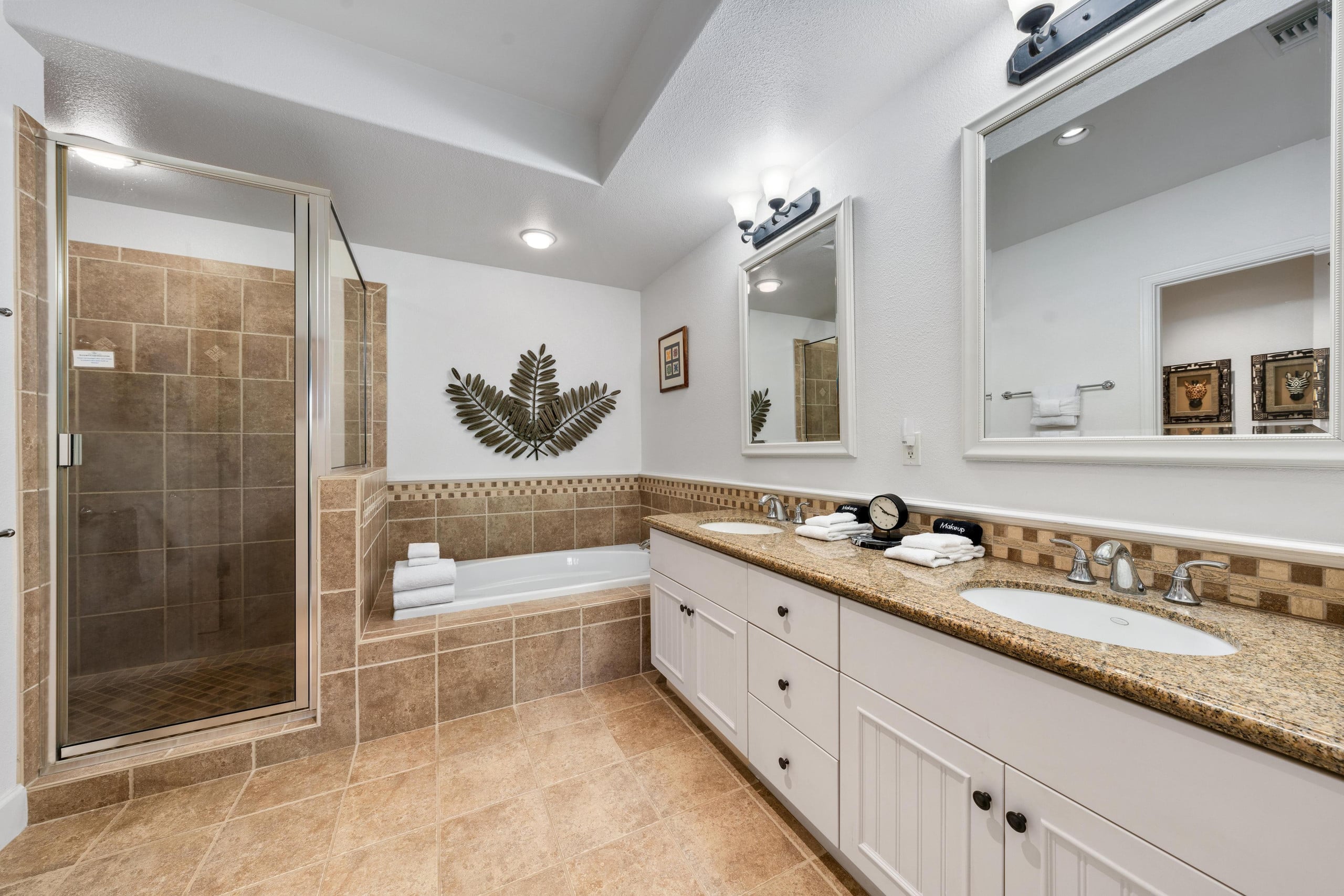 Townhouse in Waimea · ★4.75 · 2 bedrooms · 2 beds · 2.5 baths - Image 12