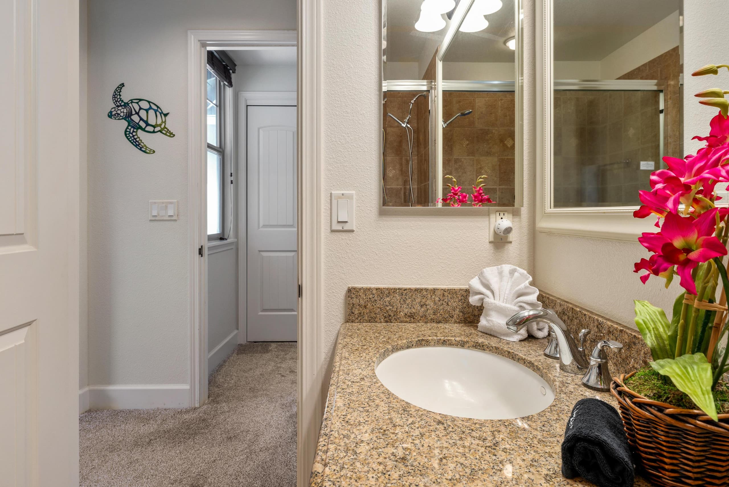 Townhouse in Waimea · ★4.75 · 2 bedrooms · 2 beds · 2.5 baths - Image 17