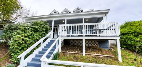 The River House | 3BR,2.5BA,Hot Tub, in Ohiopyle!