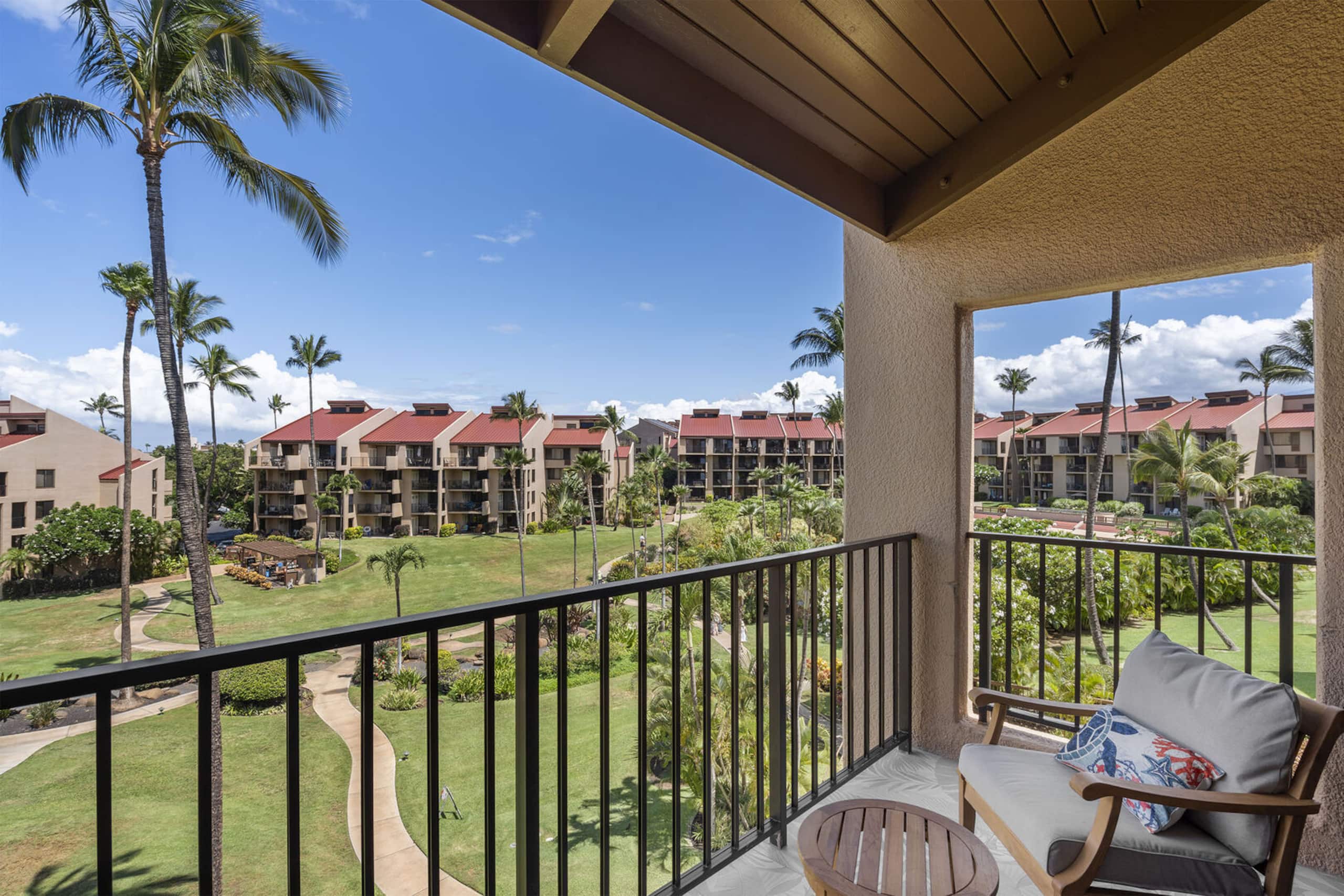 Condo in Kihei · ★5.0 · 2 bedrooms · 3 beds · 2 private baths - Image 36