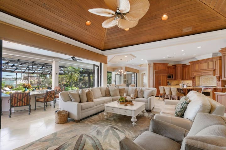 iTrip Marco Island managed Airbnb listing 1