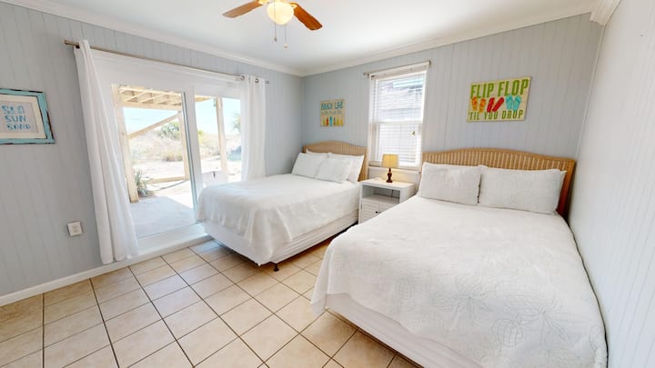 915-W-Ashley-Bedroom
