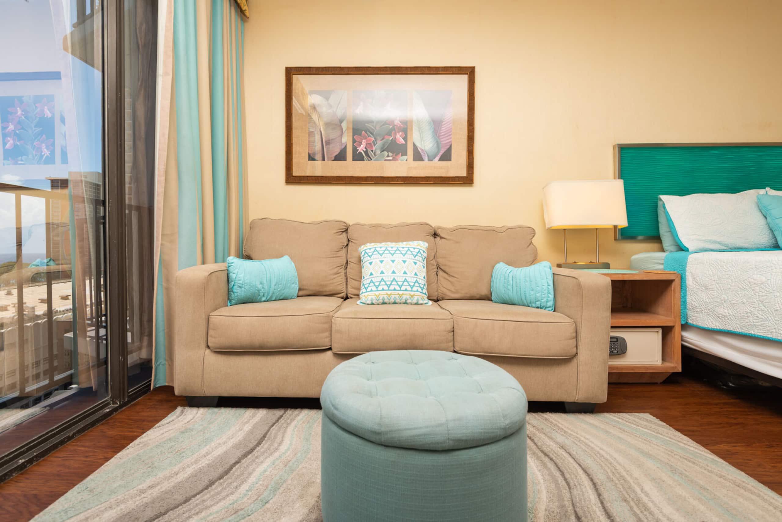 Condo in Honolulu · ★4.72 · 1 bedroom · 2 beds · 1 bath - Image 6