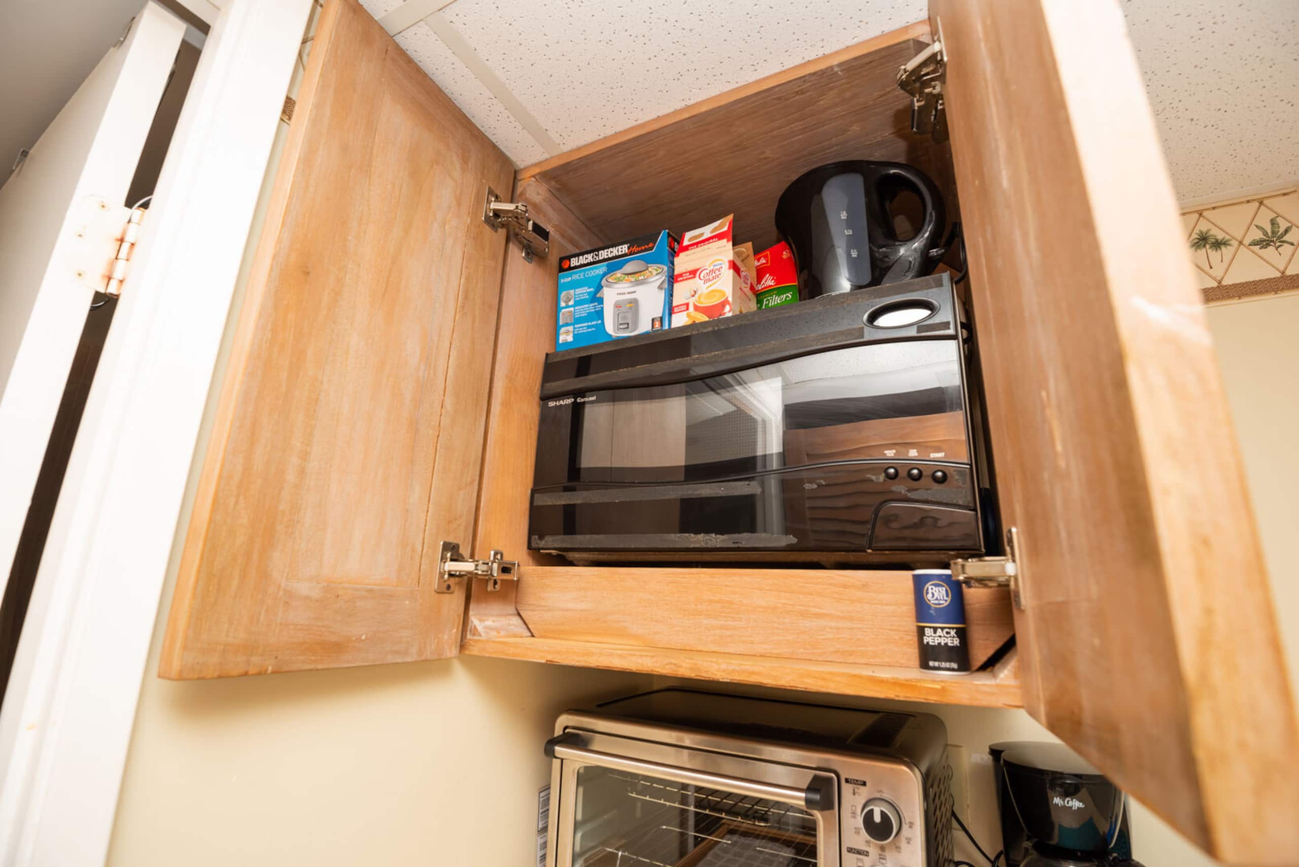 Condo in Honolulu · ★4.72 · 1 bedroom · 2 beds · 1 bath - Image 14