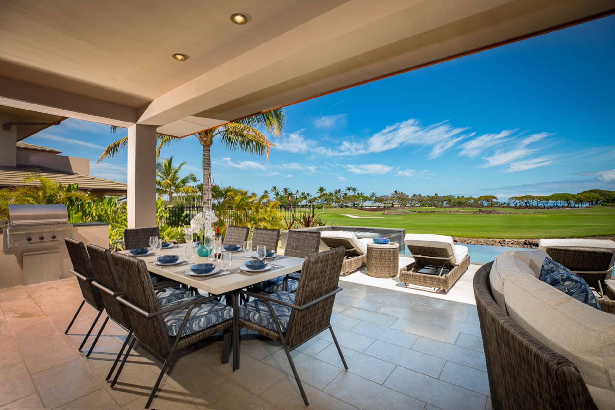 Home in Waimea · ★5.0 · 4 bedrooms · 6 beds · 4.5 baths - Image 2