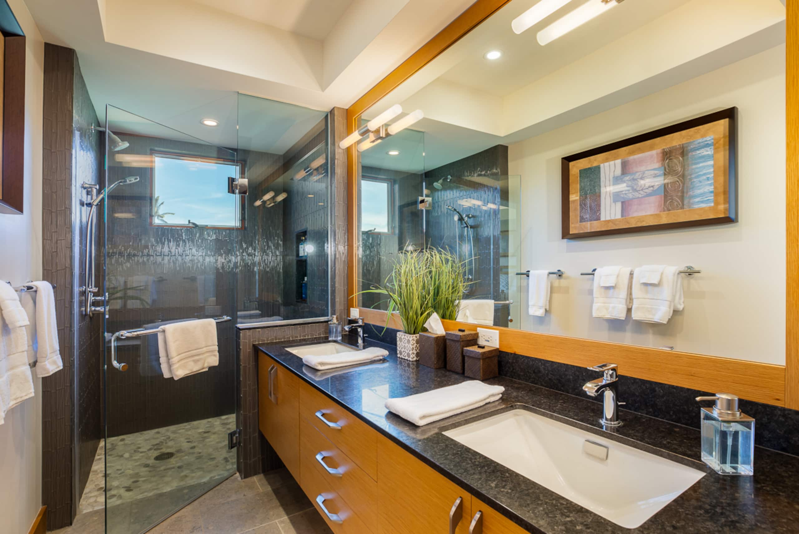 Home in Waimea · ★5.0 · 4 bedrooms · 6 beds · 4.5 baths - Image 24