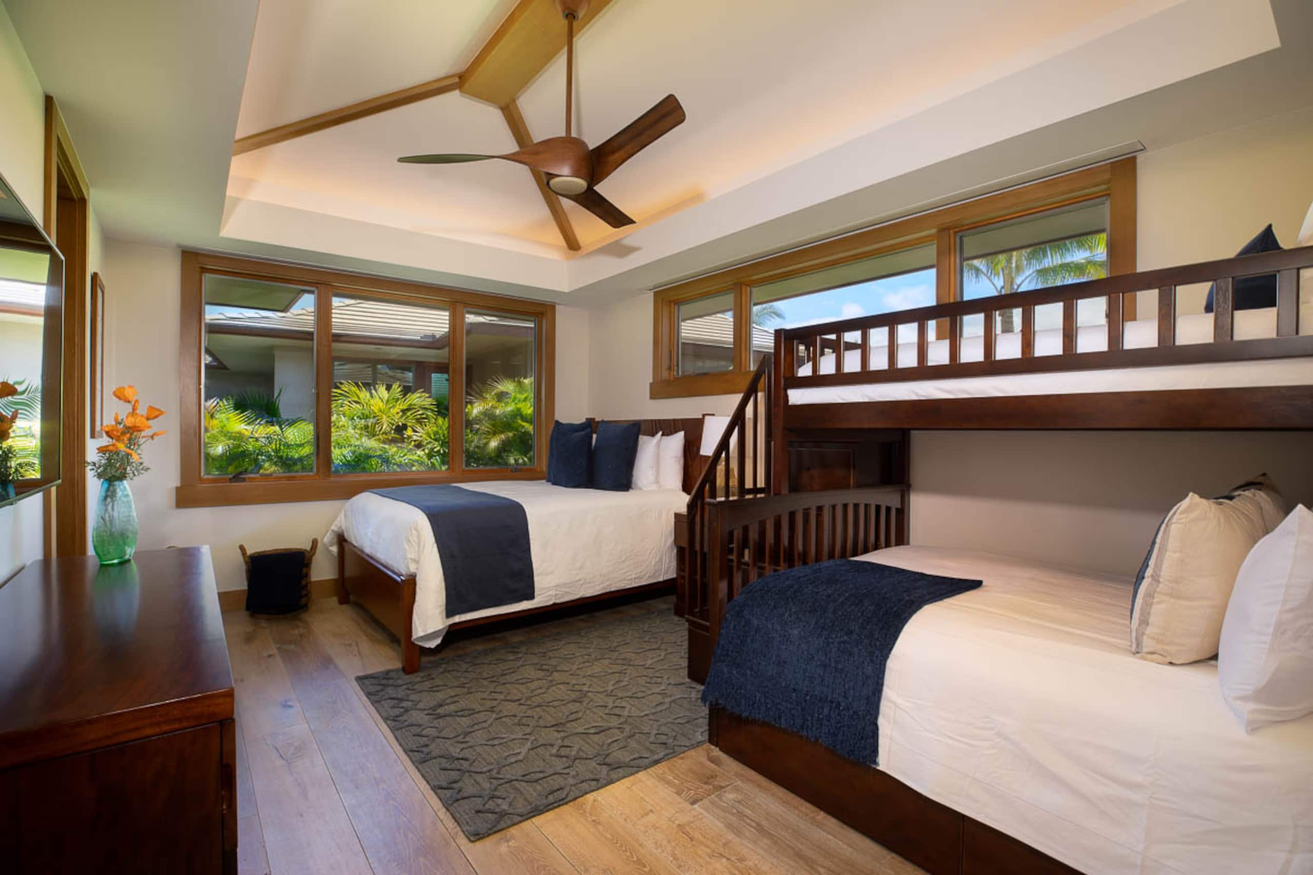 Home in Waimea · ★5.0 · 4 bedrooms · 6 beds · 4.5 baths - Image 30