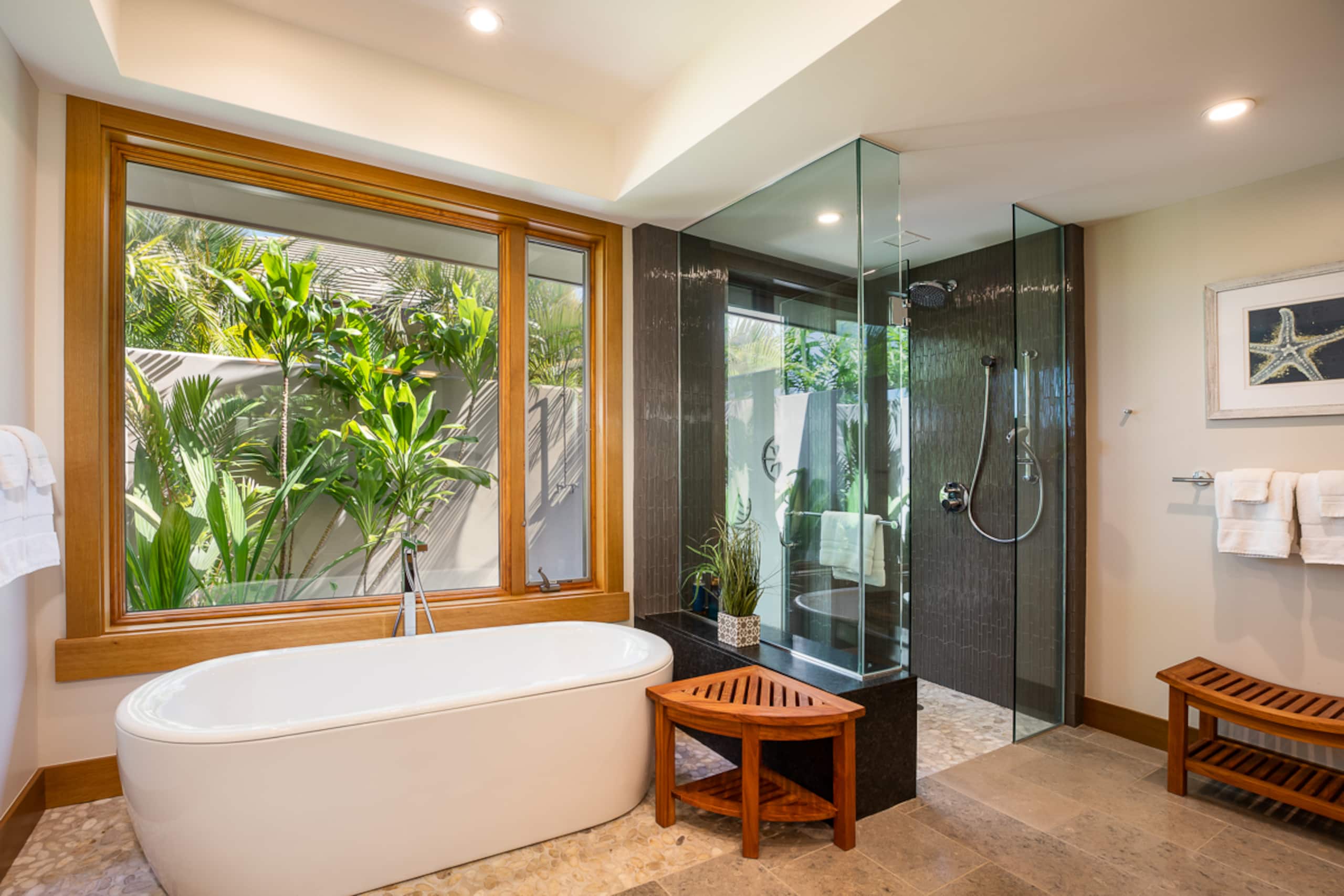 Home in Waimea · ★5.0 · 4 bedrooms · 6 beds · 4.5 baths - Image 20