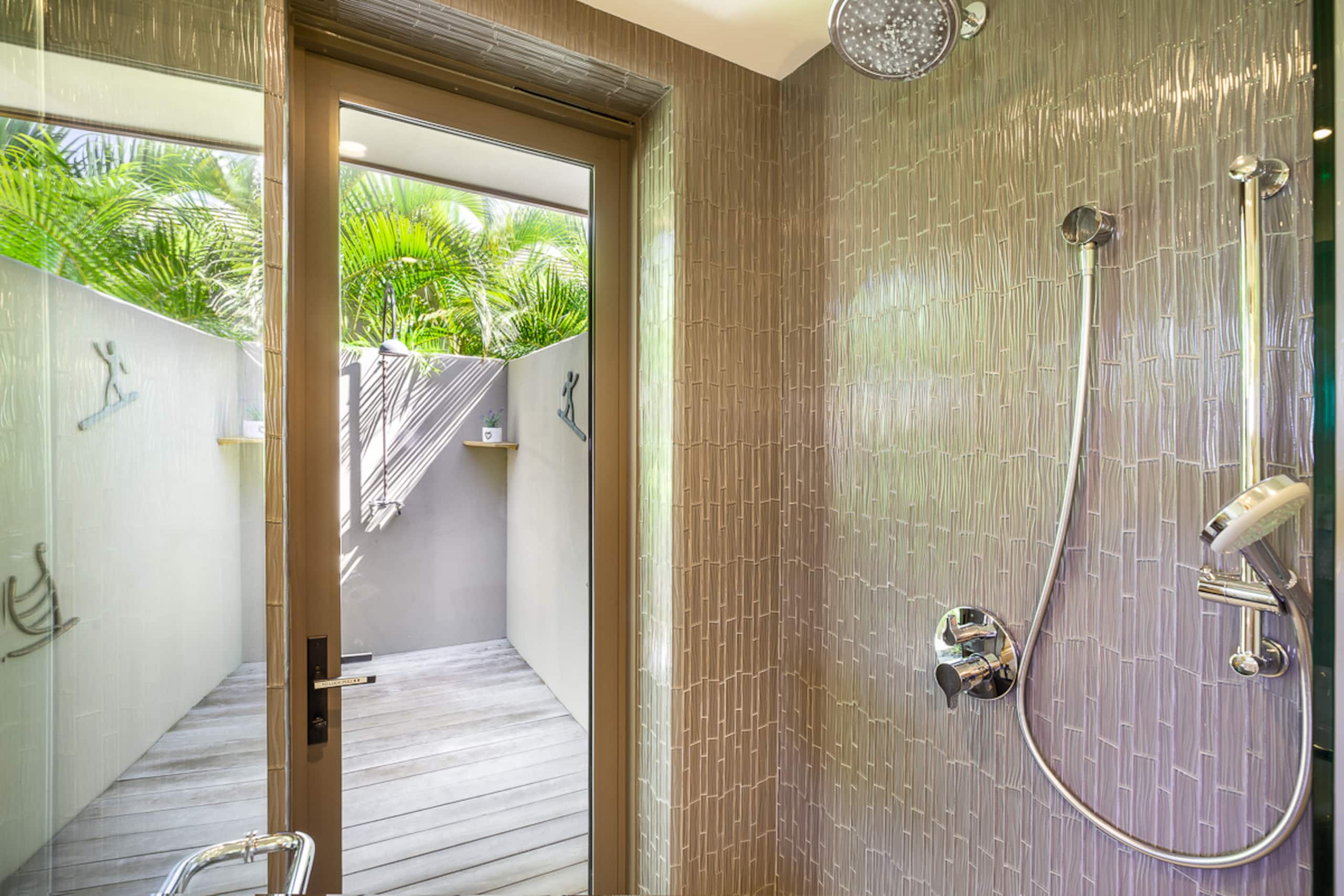 Home in Waimea · ★5.0 · 4 bedrooms · 6 beds · 4.5 baths - Image 21