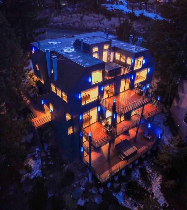 Luxe11 blue diamond lake Tahoe hot tub VIP