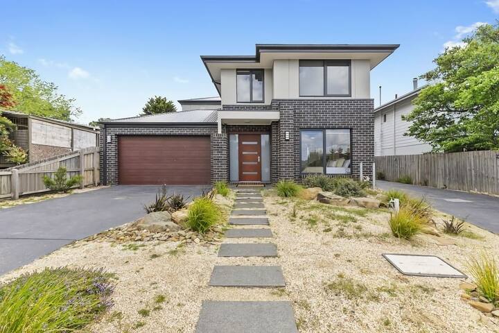 Central Beach House 52a gallery image 2