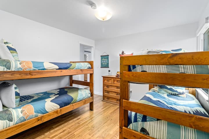 Chambre superposée inspirée de la montagne — idéale pour les familles ou les groupes