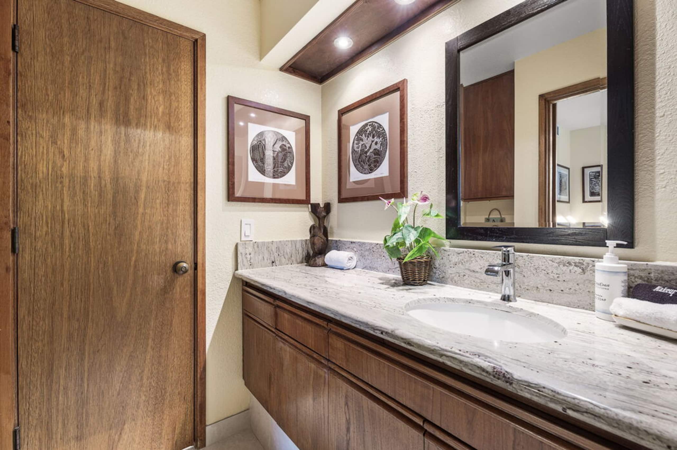 Waikoloa Condo w/ Large Lanai + Golf Views - Photo 24