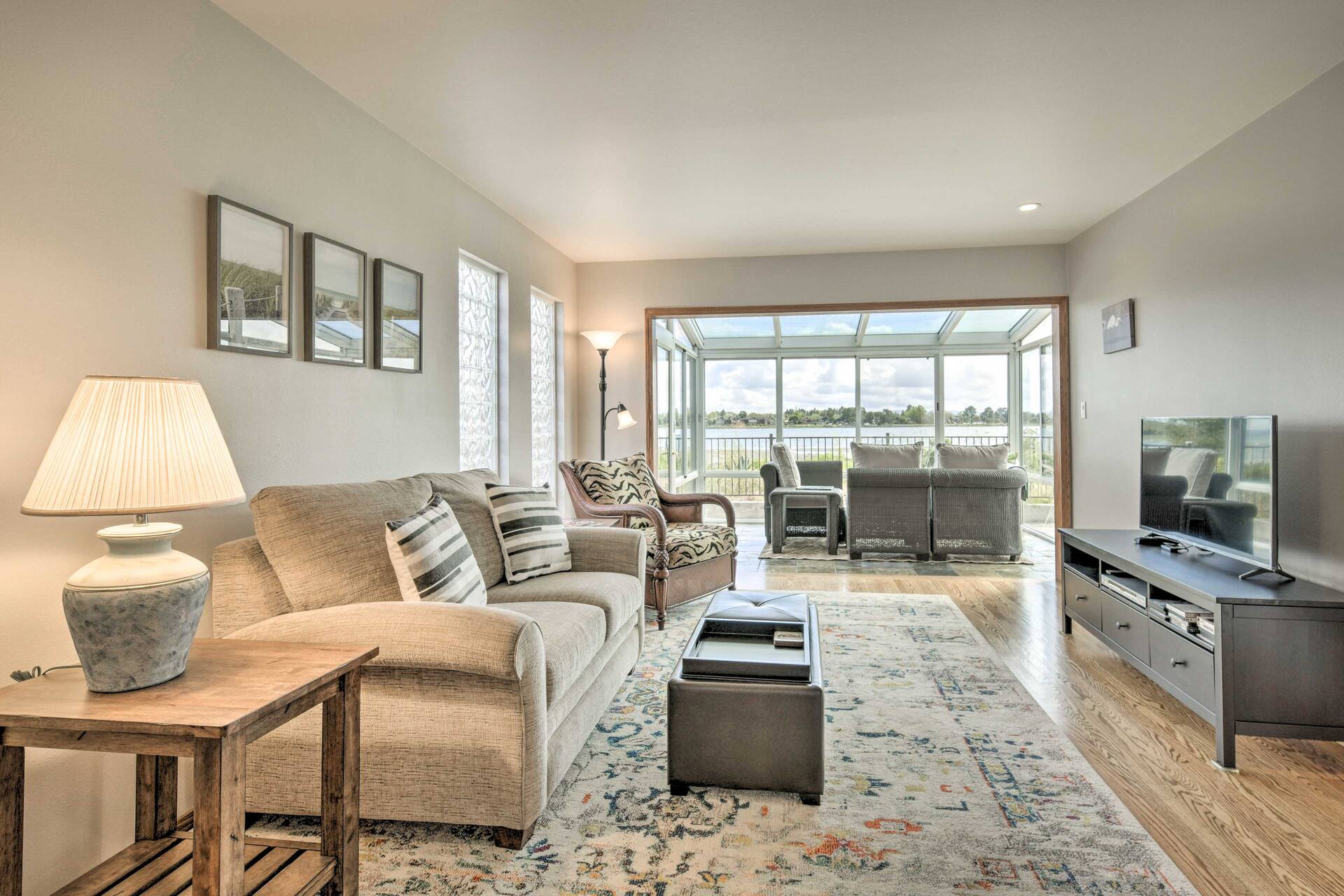 Ideally Located San Francisco Bay Home w/ Sunroom! — foto 5