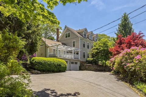 Luxury By The Beach in the heart of Kennebunkport