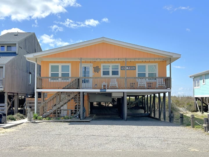 Oceanfront Charm at Tipsy Turtle, Oak Island. - Houses for Rent in