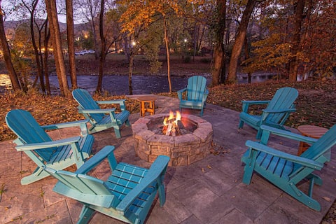 Fancy Pants * Great River Access * Modern * EV Chg