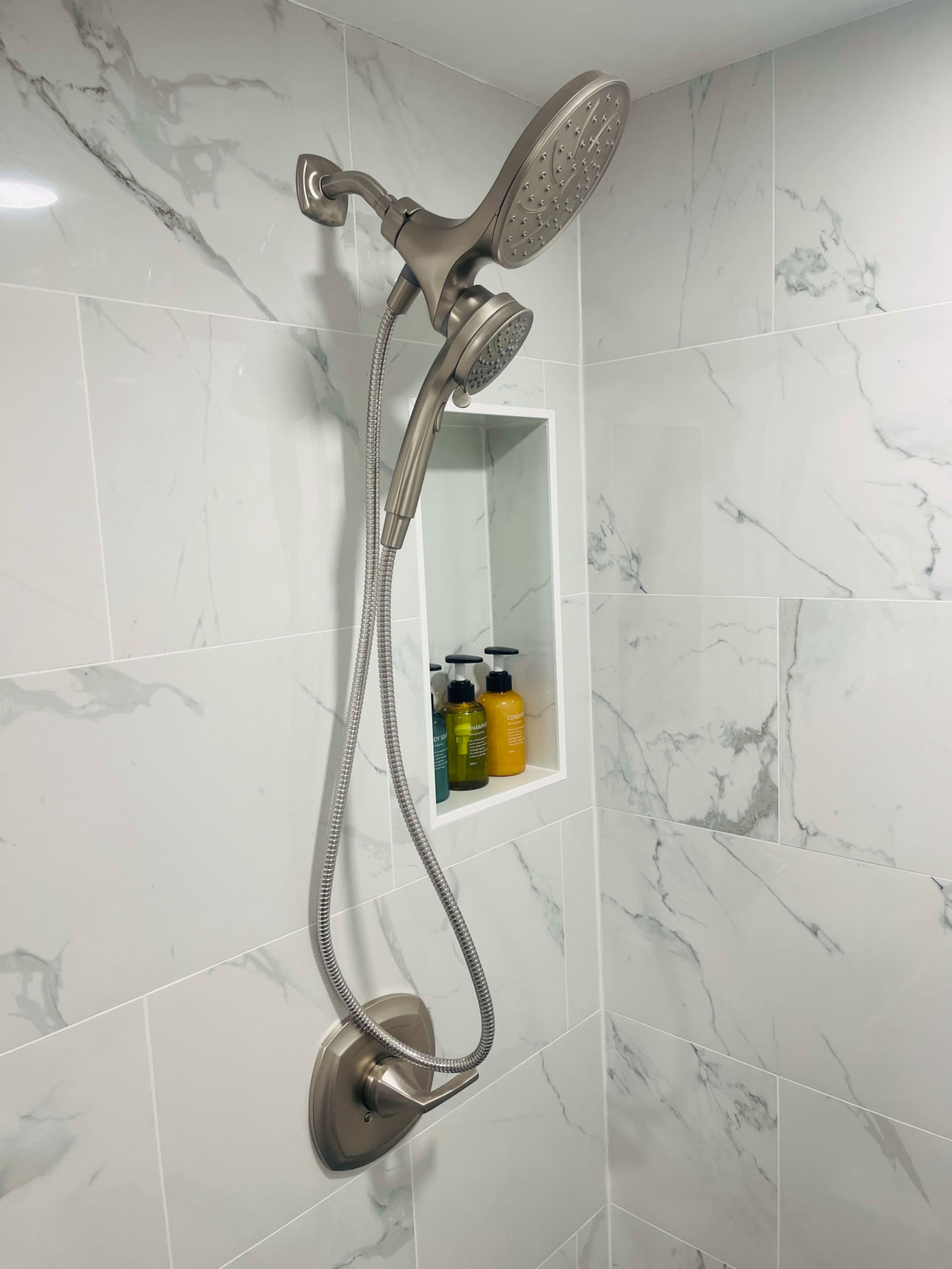 Condo in Honolulu · ★4.86 · Studio · 2 beds · 1 private bath - Image 13