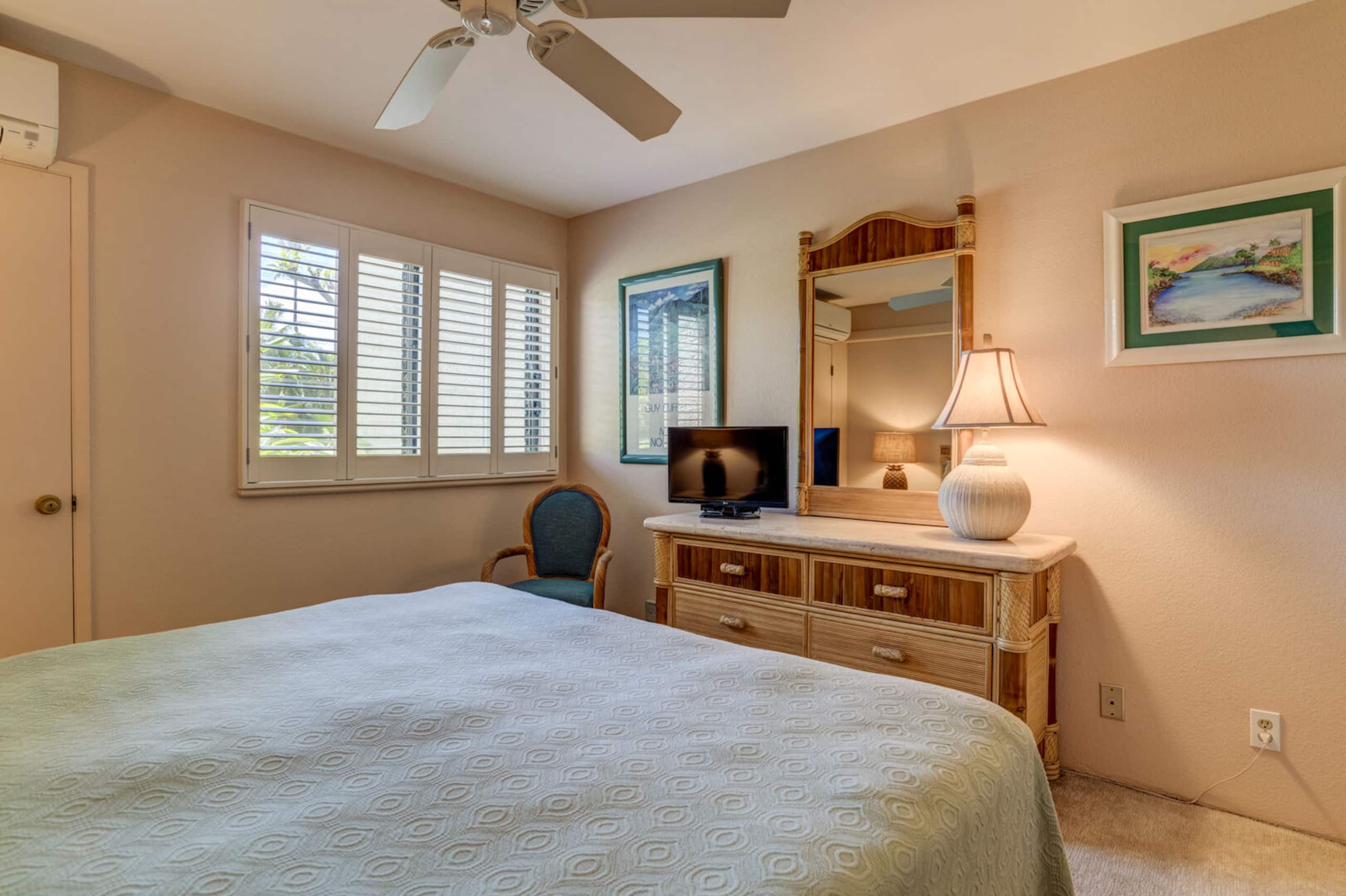 Condo in Lahaina · ★4.72 · 1 bedroom · 2 beds · 1 private bath - Image 17