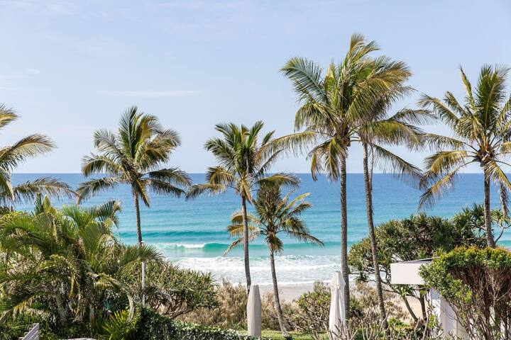 Sunshine Haven – Pool – Beachfront – Ocean Views