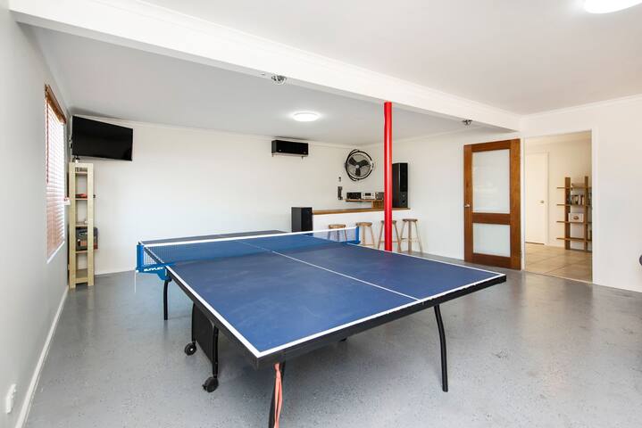 Seaclusion Cottage – Modern renovated beach house gallery image 5