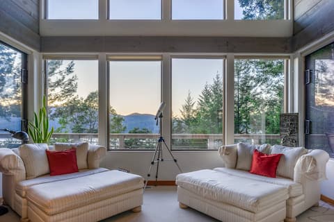 Elegant Water View, Walk to Moran State Park
