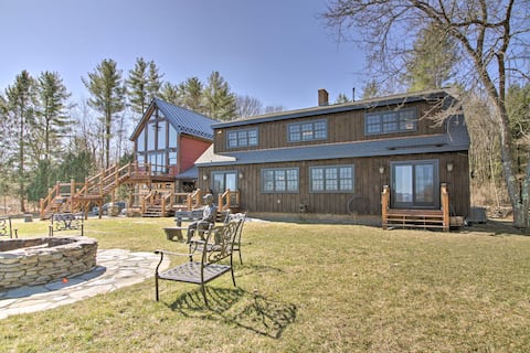Timeless Red Sox Retreat w/ Scenic Mountain Views!