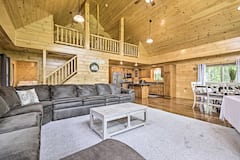Pet-Friendly+Lakeview+Cabin+w%2F+Hot+Tub%21