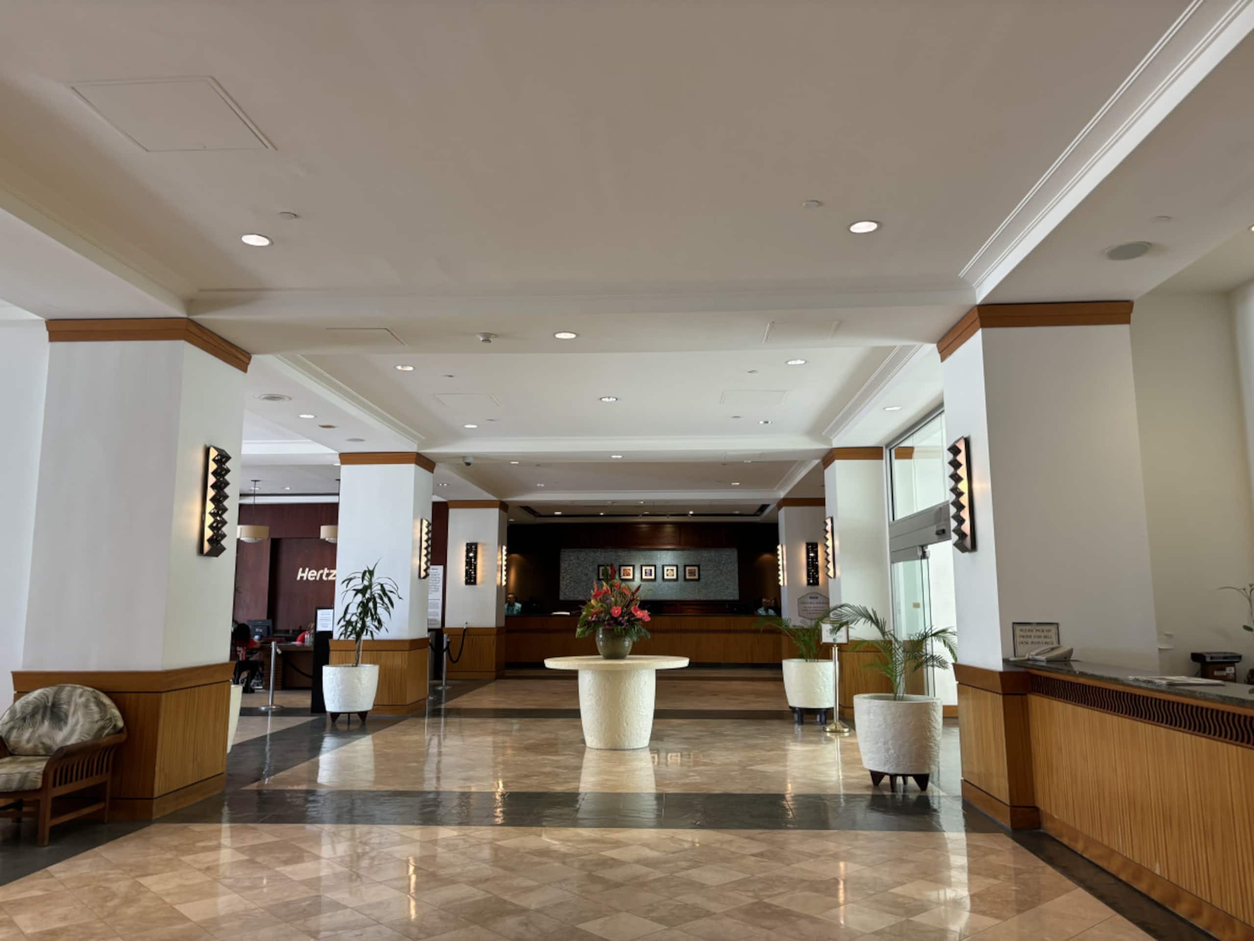 Condo in Honolulu · ★4.44 · 2 bedrooms · 4 beds · 2 private baths - Image 29