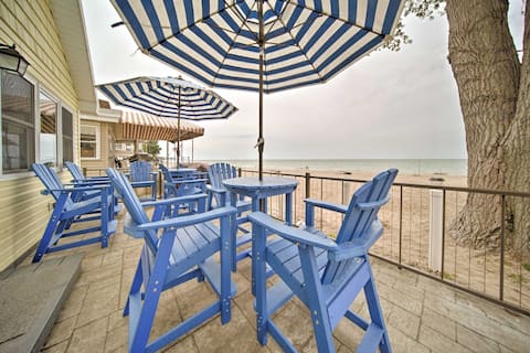 Sunny, Modern Waterfront Cottage w/ Grill in Erie!