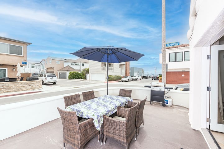 One House From Sand, Front Patio W/ Ocean Views! - Costa Mesa, CA