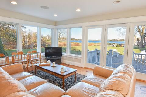 Quintessential Captain's House w/ Water Views!