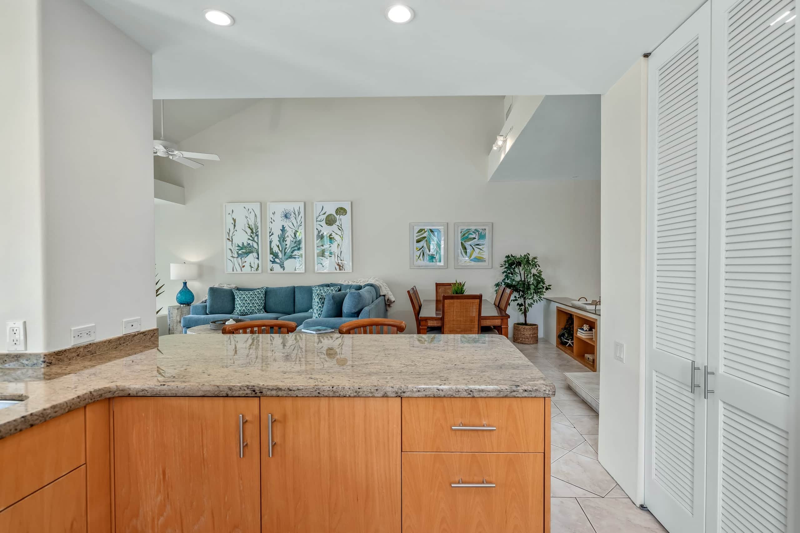 Condo in Wailea · ★5.0 · 2 bedrooms · 4 beds · 2 baths - Image 12
